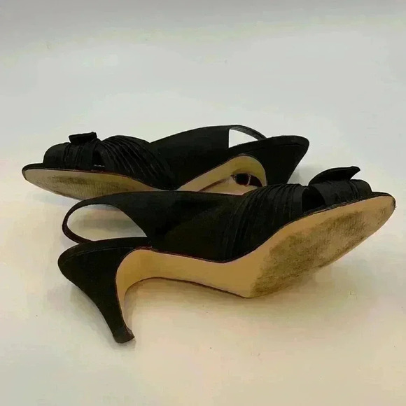 EASY Street black heel open toe w/ bow accent 7.5 wide. - Picture 6 of 7